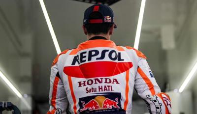 motomag Τέλος η Red Bull από την ομάδα της Repsol Honda, αποσύρθηκε το λογότυπο της Αυστριακής εταιρείας από το αγωνιστικό site της Honda