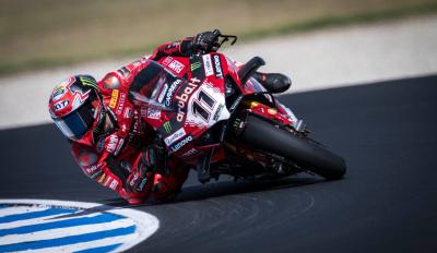 motomag Motul WSBK, Philip Island, Race 1 - O Bulega με Ducati γράφει ιστορία