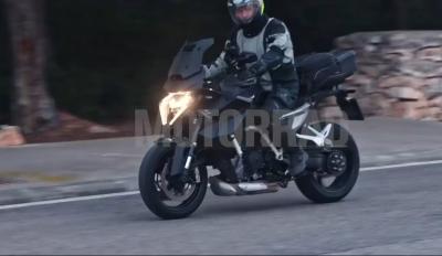 motomagKTM 1390 Super Duke GT – Πιο κοντά στην παραγωγή 