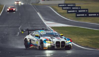 Intercontinental GT Challenge, 12Η Bathurst – Η βροχή και μία ποινή στέρησε από τον Rossi το βάθρο [VIDEO]