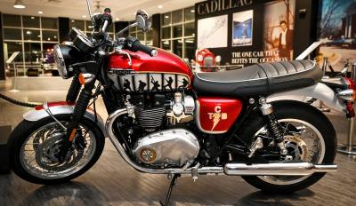 Triumph δημοπρασία