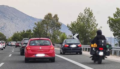 motomag Η Ισπανία νομιμοποιεί την κίνηση των δικύκλων στη ΛΕΑ υπό όρους