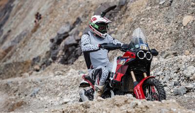 motomag Red Bull Erzbergrodeo 2024 – Μοτοσυκλέτα προσγειώνεται πάνω στο Antoine Meo της Ducati [VIDEO]