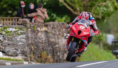 motomag Isle of Man TT 2024 – Ο Davey Tοdd με BMW στην αντεπίθεση την τρίτη ημέρα των κατατακτηρίων δοκιμών