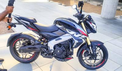 motomagBajaj Pulsar NS400 – Αποκαλύφθηκε πλήρως, πριν την παρουσίαση