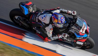 MOTUL WSBK Τσεχία- Superpole Race: O Razgatlioglu με την BMW νικητής, αυτογκόλ από την Ducati