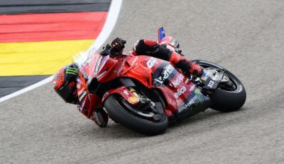 MotoGP Sachsenring: Νίκη Bagnaia με ανατροπή και δύο Marquez στο βάθρο!