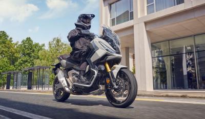 Honda X-ADV 2025 νέο μοντέλο