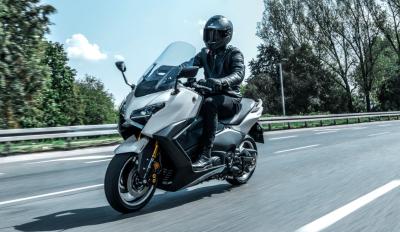 Yamaha TMAX 2025 και TMAX Tech MAX 2025