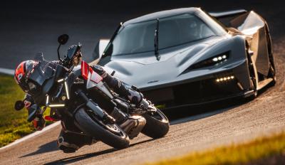 KTM 1390 Super Duke GT 2025