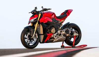 Ducati Streetfighter V4 2025