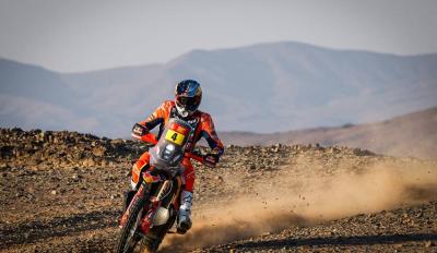 Dakar 2025 7ο σκέλος: Νίκη Sanders με πολύ βροχή – Σκληρή μέρα για Βασίλη Μπούδρο που την πέρασε με σταθερή πορεία