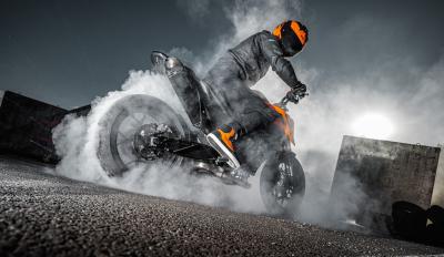 KTM 790 Duke 2025 νέο μοντέλο
