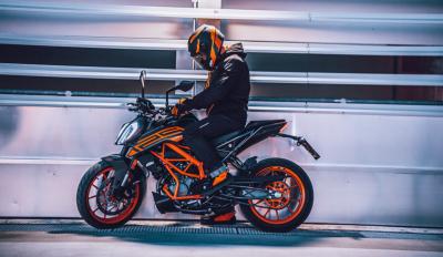 ΚΤΜ 125 Duke σε τιμή προσφοράς