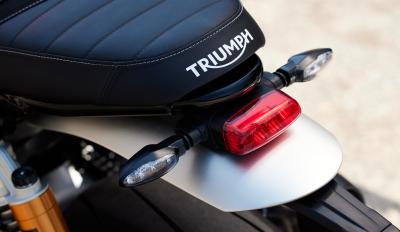 Triumph - ανάκληση Speed Twin για τα πίσω φλας