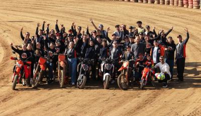 KTM Orange Blood πλατφόρμα 2025