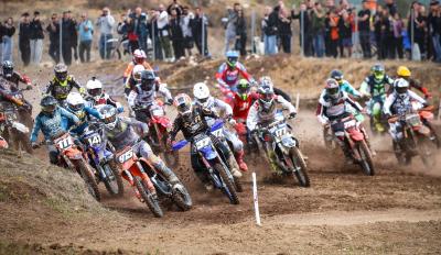 Πανελλήνιο πρωτάθλημα Motocross Τρίκαλα: Απίστευτο θέαμα στο 2ο αγώνα – Στην κορυφή ο Κανάκης!