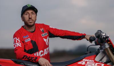 Ducati Desmo 450MX Cairoli AMA