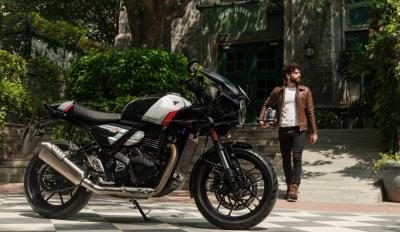 Thruxton 