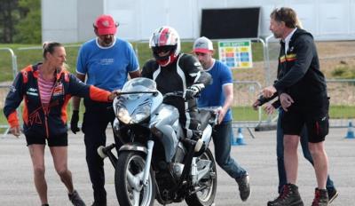 Teen rides again after losing a leg