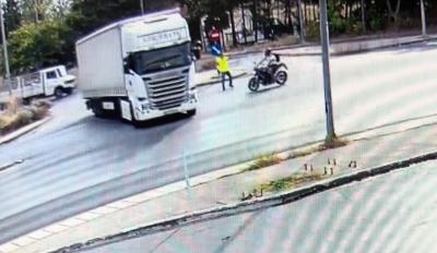 Στη δημοσιότητα Video με το δυστύχημα μοτοσυκλέτας και νταλίκας στη Θεσσαλονίκη