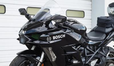 Η BOSCH οραματίζεται επικοινωνία μοτοσυκλετών για μείωση τροχαίων