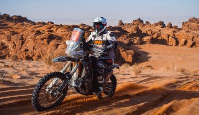Dakar 2026 - 5ο σκέλος: Χάος ελαστικών, ποινών και πλοήγησης! Νίκη Benavides – Επιστροφή Sanders – Ανέβηκε θέσεις ο Μπούδρος!