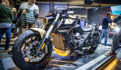 BENDA: Έρχονται και επίσημα Ελλάδα με Teoren Motors! Φέρνουν το μεσαίο cruiser με το μεγαλύτερο ελαστικό!