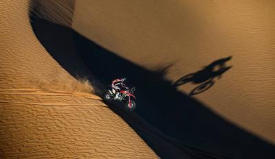 Dakar 2026 – 9ο σκέλος: Νίκη Schareina – Κορυφή Sanders με διαφορά – Στην 10άδα Orignal by MOTUL ο Βασίλης Μπούδρος!