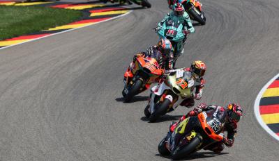 moto2
