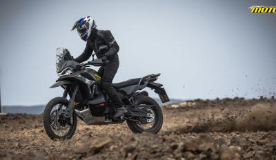 CFMOTO 1000 MT-X με δώρο το αλουμινένιο τριβάλιτσο Crafted