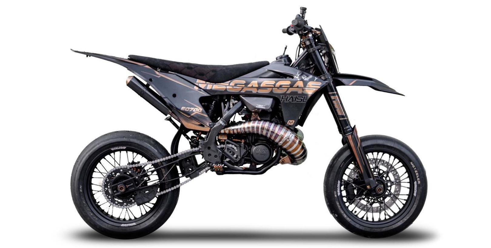 MEGASGAS 700