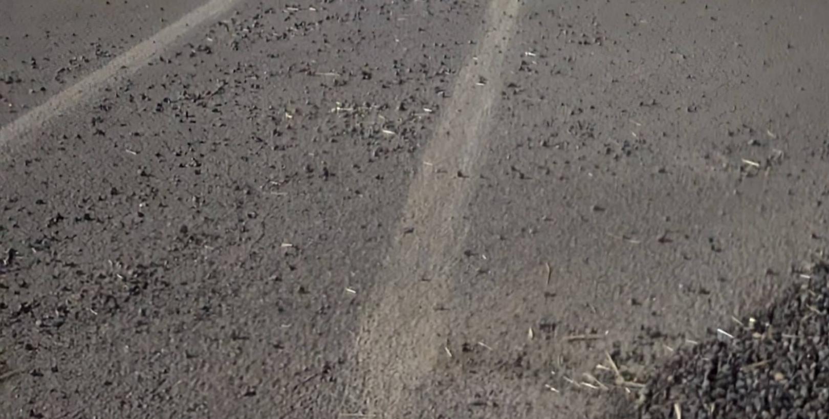 Loose gravel
