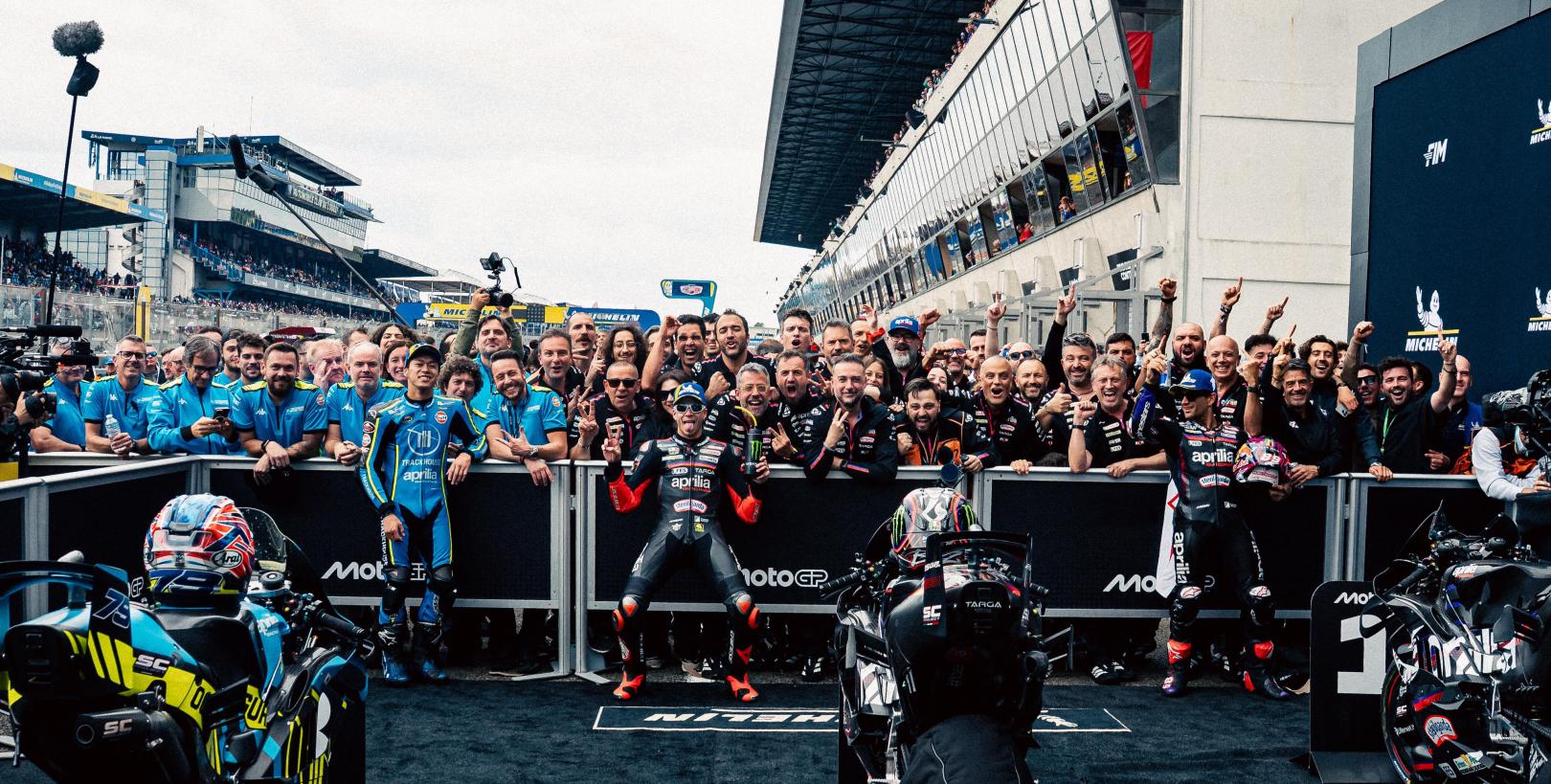 motogp aprilia le mans race