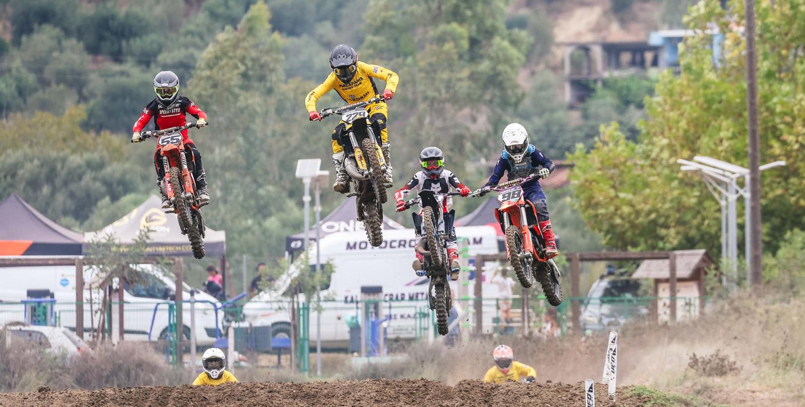 Πανελλήνιο Πρωτάθλημα MOTOCROSS – Αρχαία Ολυμπία: Φανταστική μάχη στην MX1 – Απίστευτη πρωτιά στην MX125!