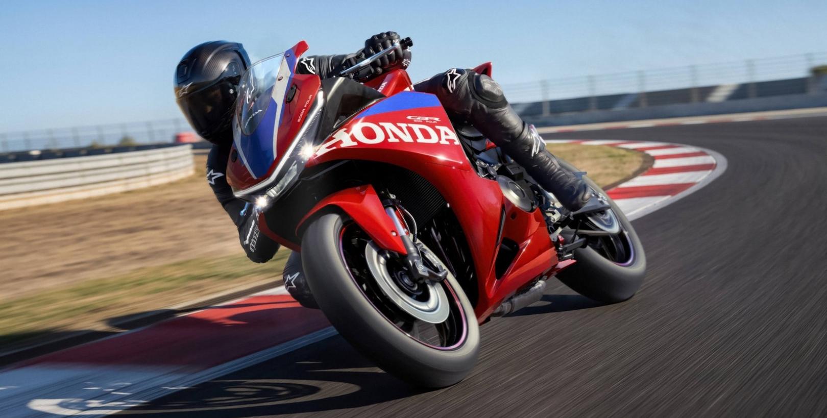 Honda_CBR500R_FOUR