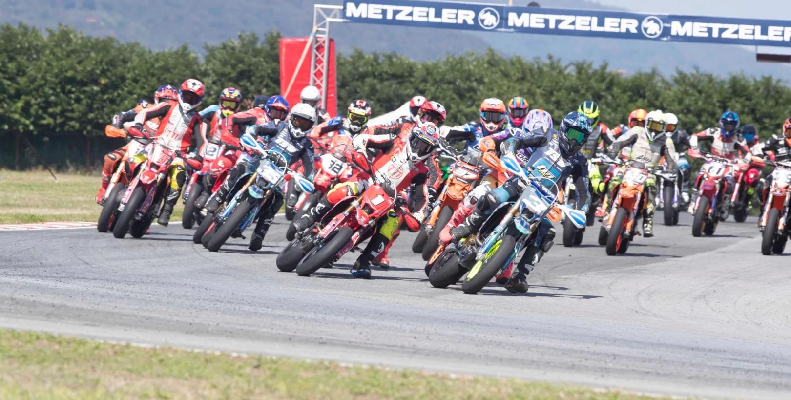 Supermoto