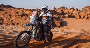 Dakar 2026 - 5ο σκέλος: Χάος ελαστικών, ποινών και πλοήγησης! Νίκη Benavides – Επιστροφή Sanders – Ανέβηκε θέσεις ο Μπούδρος!